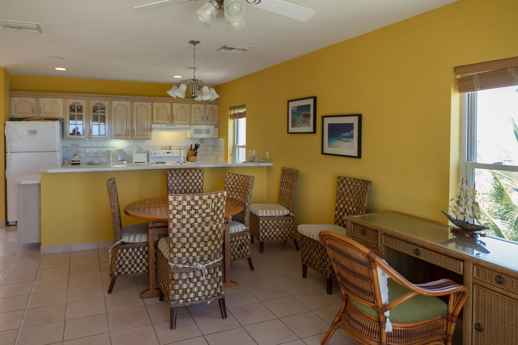 Northwest Point Resort Wheeland Room photo